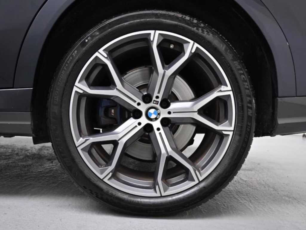BMW X6 — photo 05