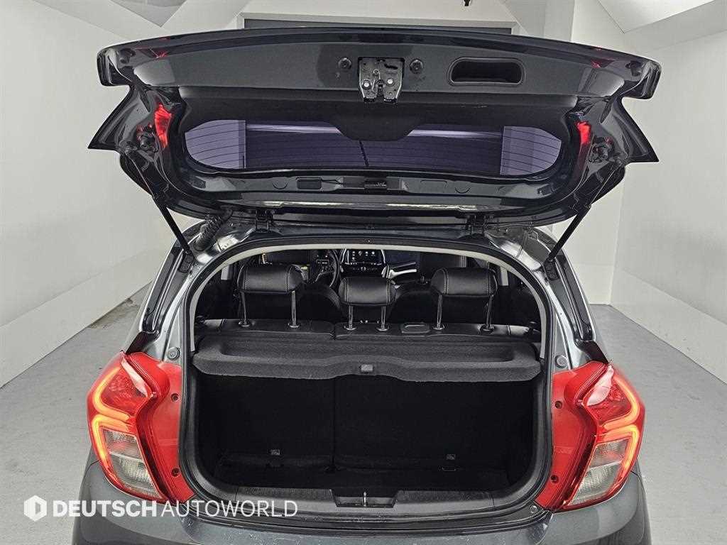 CHEVROLET Spark — photo 20