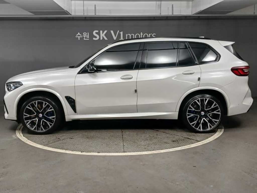 BMW X5M — photo 03