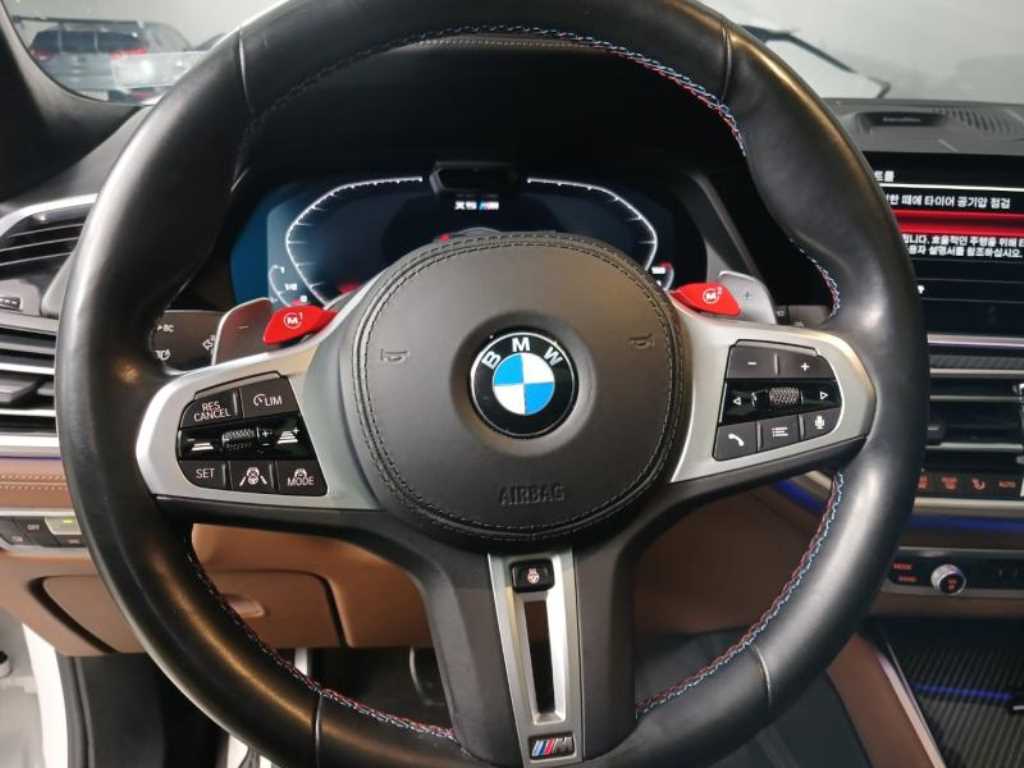 BMW X5M — photo 11