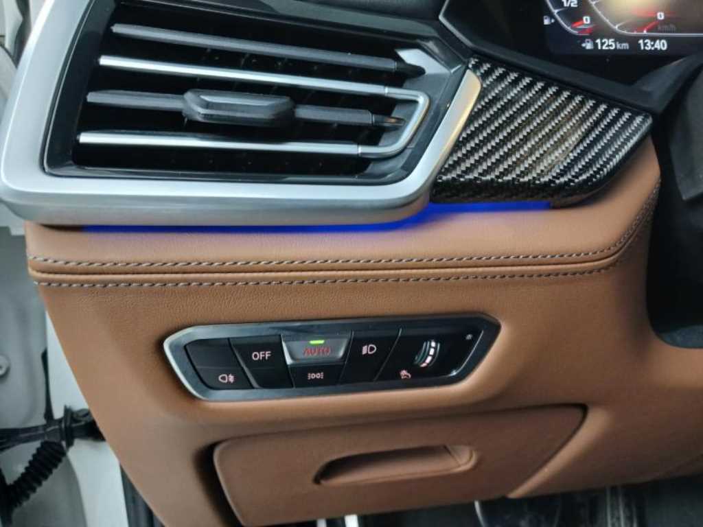 BMW X5M — photo 12