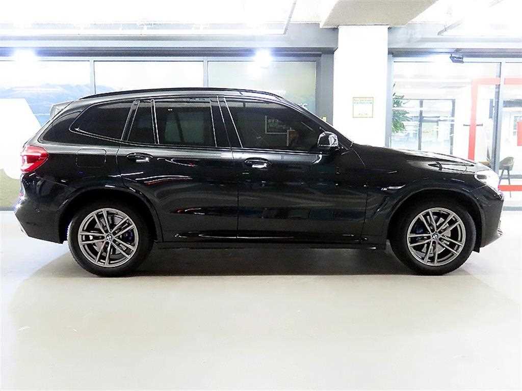 BMW X3 — photo 03