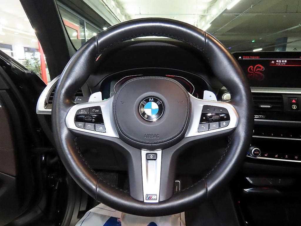 BMW X3 — photo 08