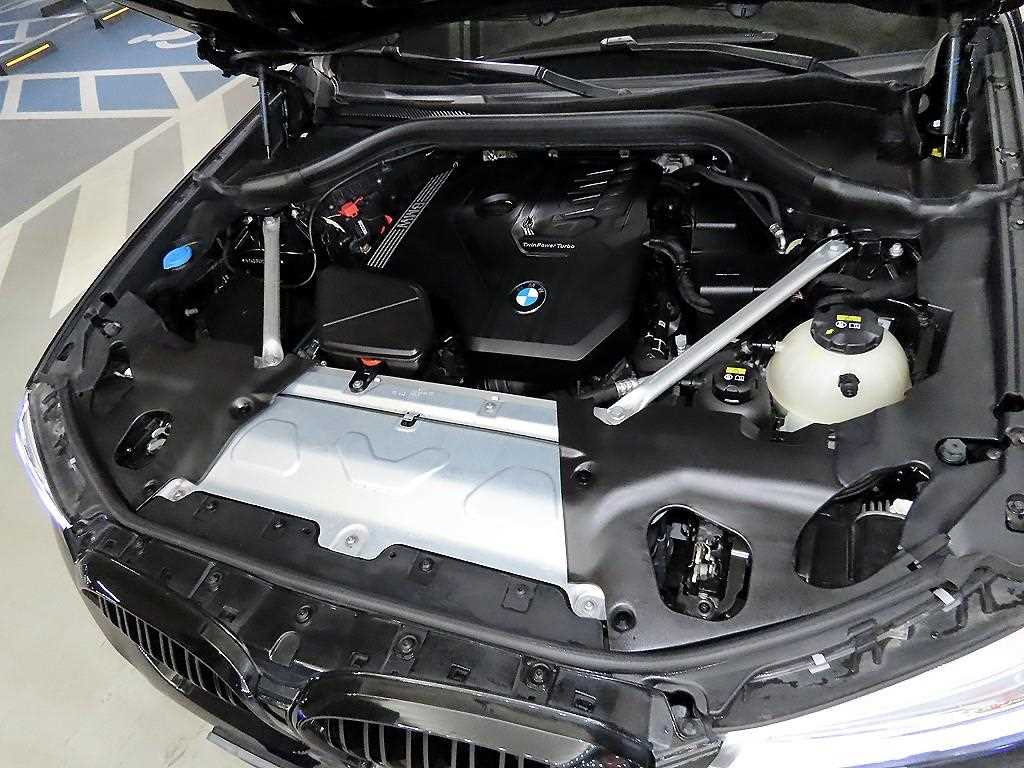 BMW X3 — photo 19