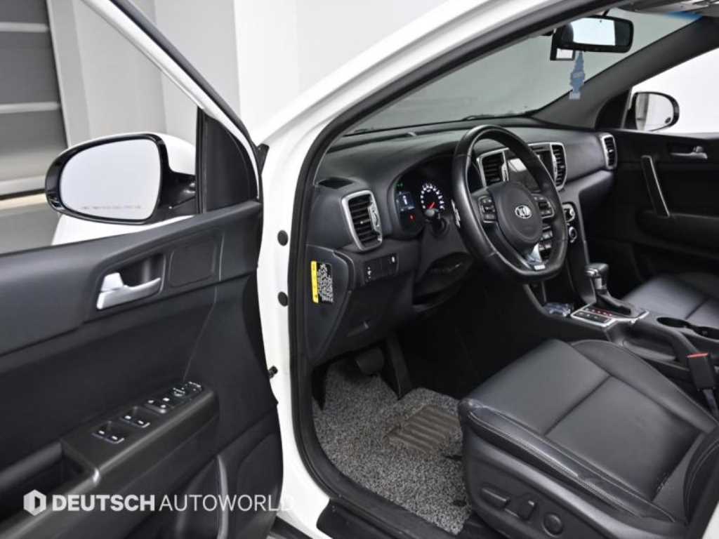 Kia Sportage — photo 11