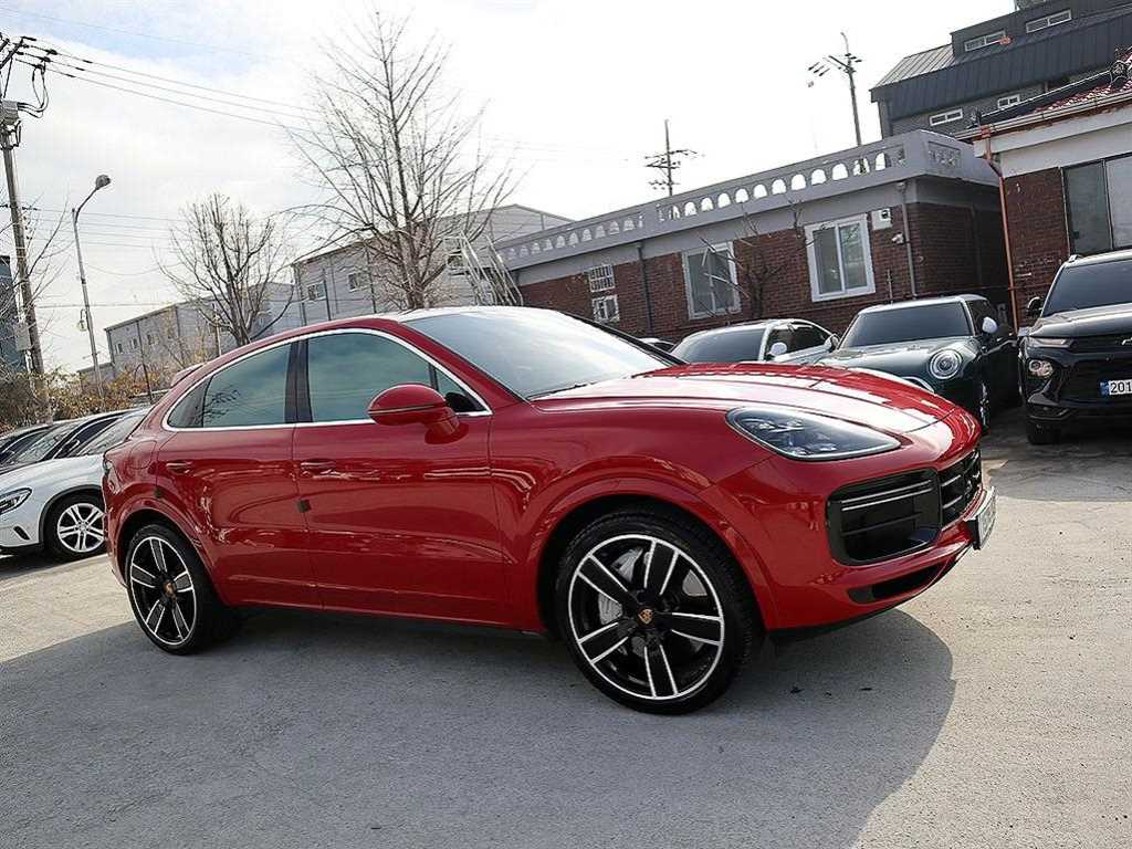 Porsche Cayenne — photo 03