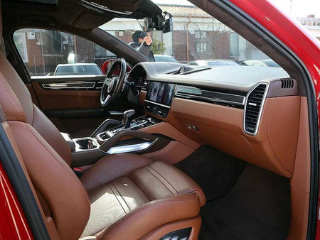 Porsche Cayenne — photo 14