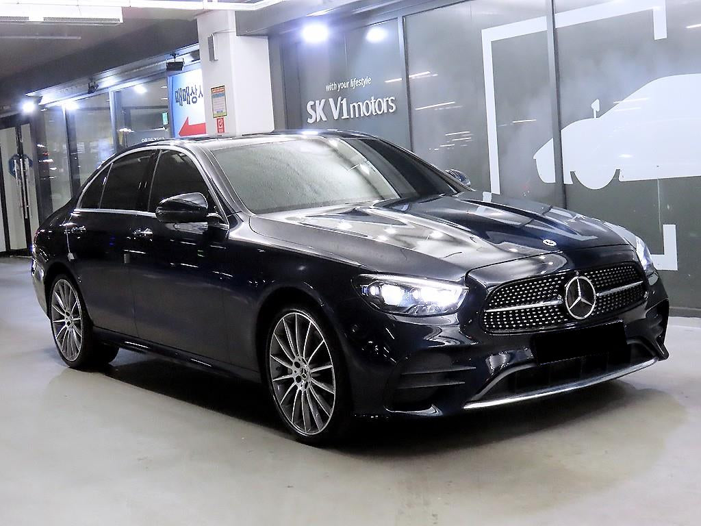 Mercedes-Benz E-Class — photo 01