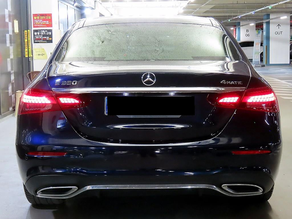 Mercedes-Benz E-Class — photo 05