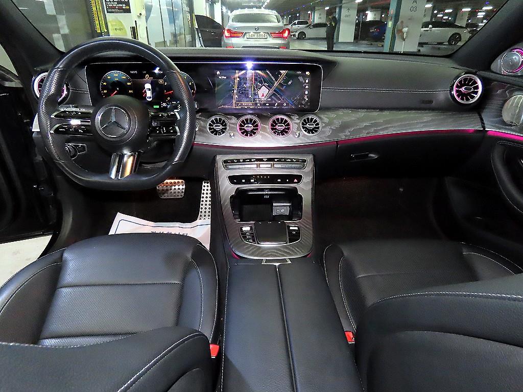 Mercedes-Benz E-Class — photo 10