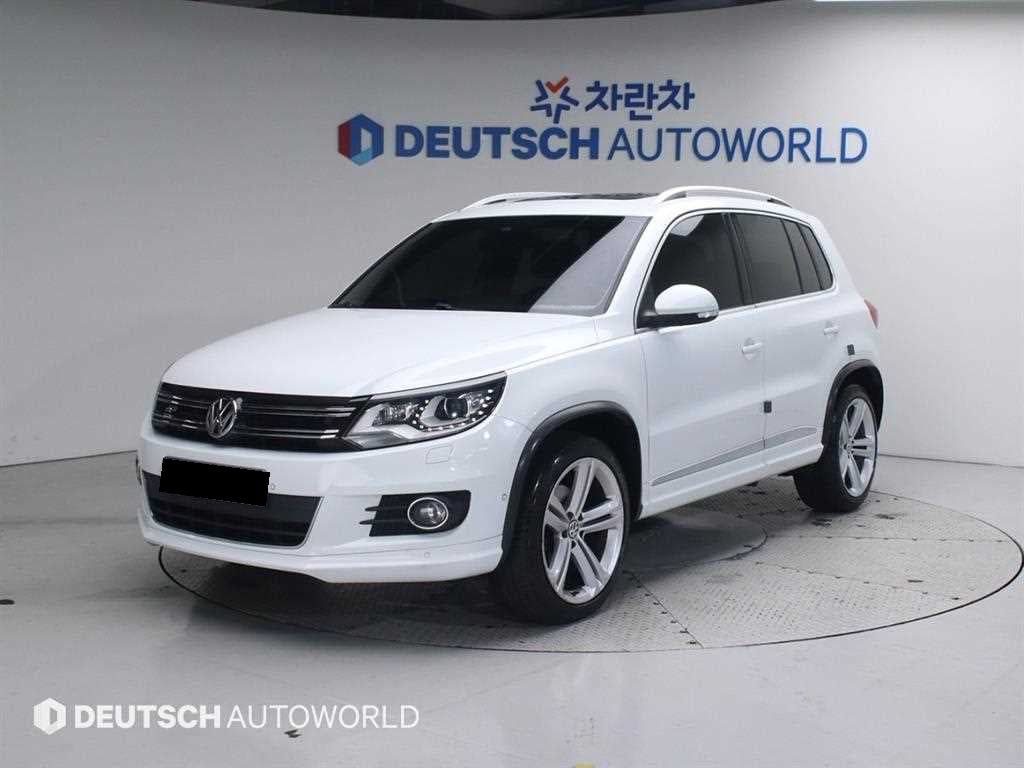 Volkswagen Tiguan — photo 01