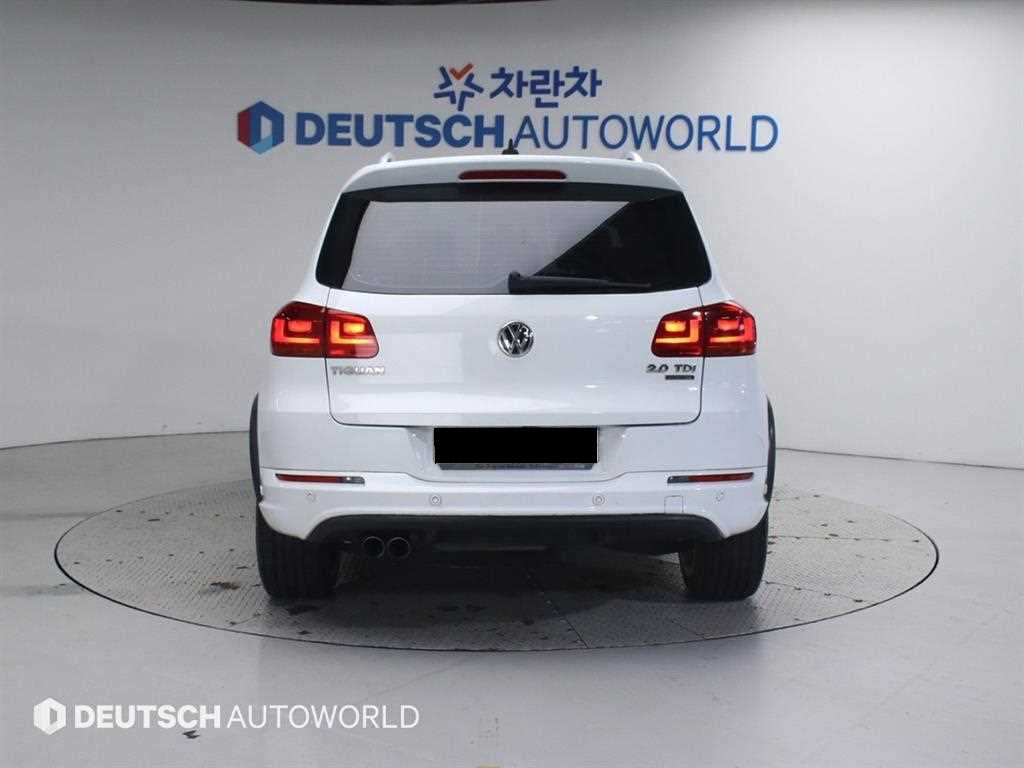Volkswagen Tiguan — photo 04