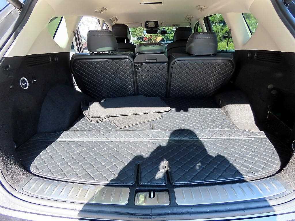 Genesis GV80 — photo 17