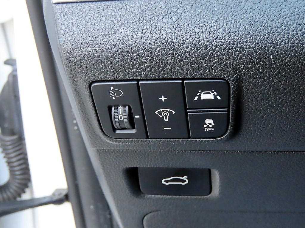 Kia K5 — photo 12