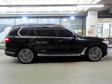 BMW X7 — photo 03