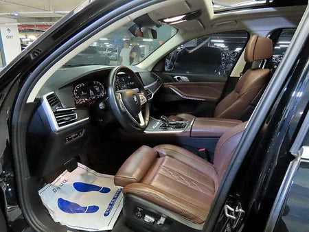 BMW X7 — photo 06