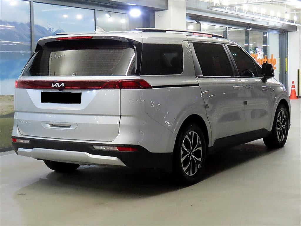 Kia Carnival — photo 04