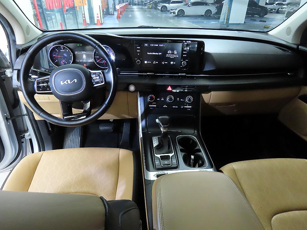 Kia Carnival — photo 10