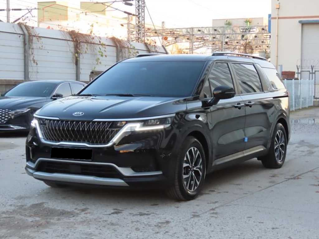 Kia Carnival — photo 02