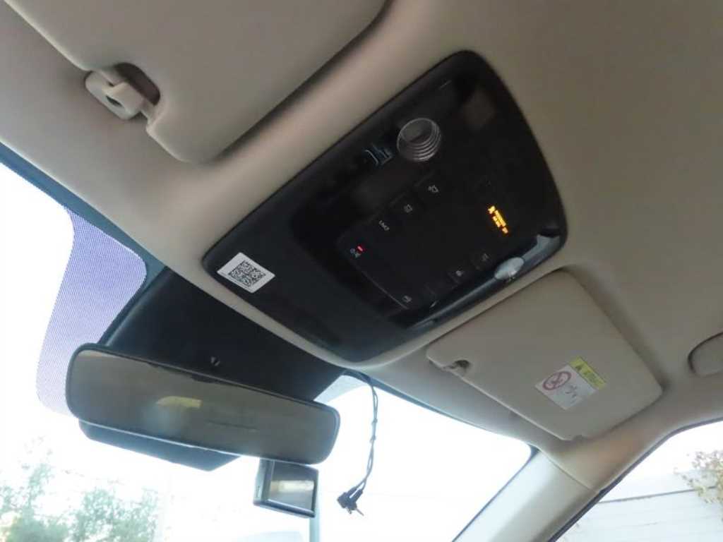 Kia Carnival — photo 18