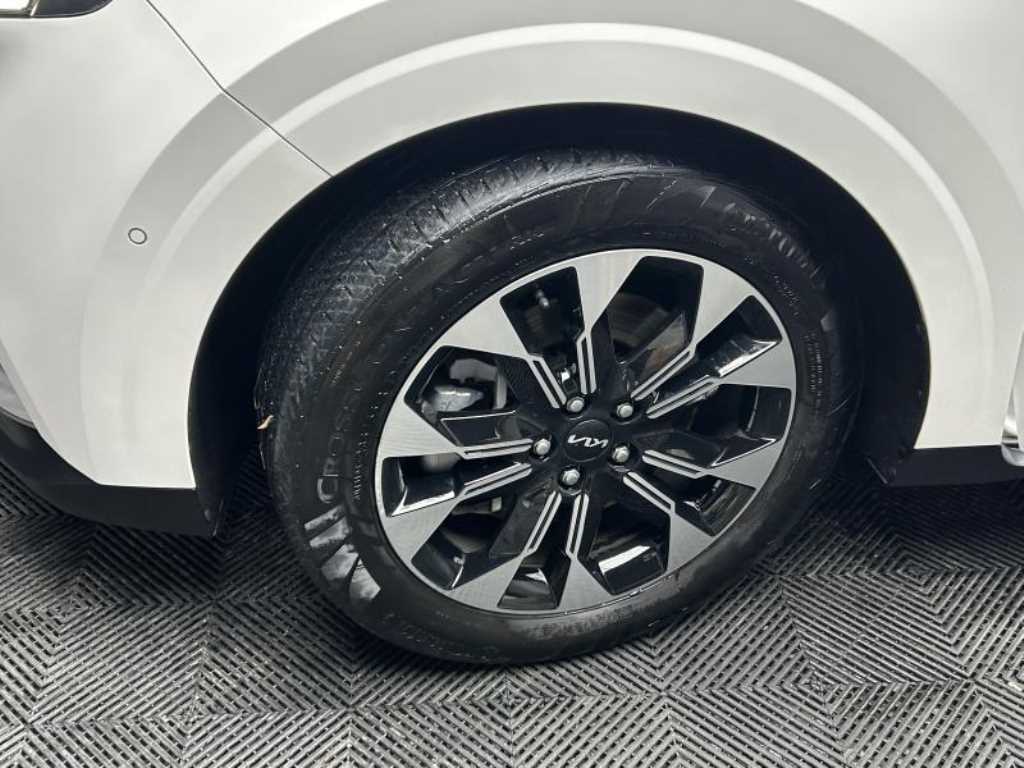 Kia Carnival — photo 19