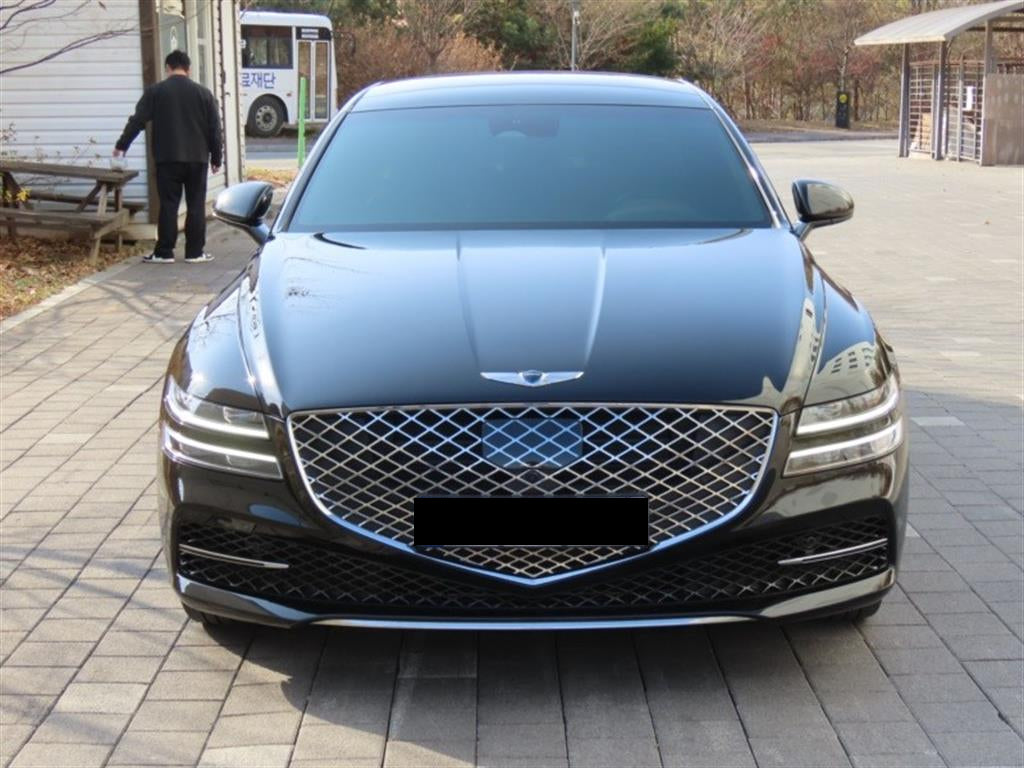 Genesis G80 — photo 01