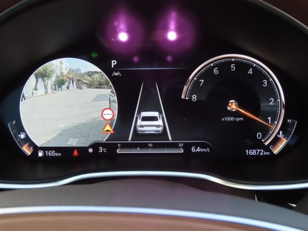 Genesis G80 — photo 05