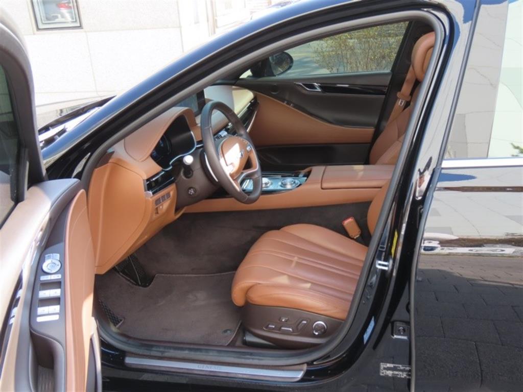 Genesis G80 — photo 13