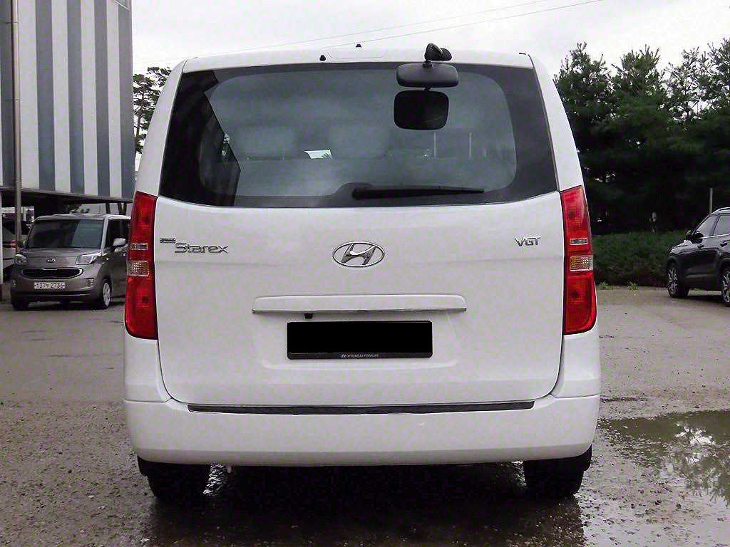 Hyundai Starex — photo 04
