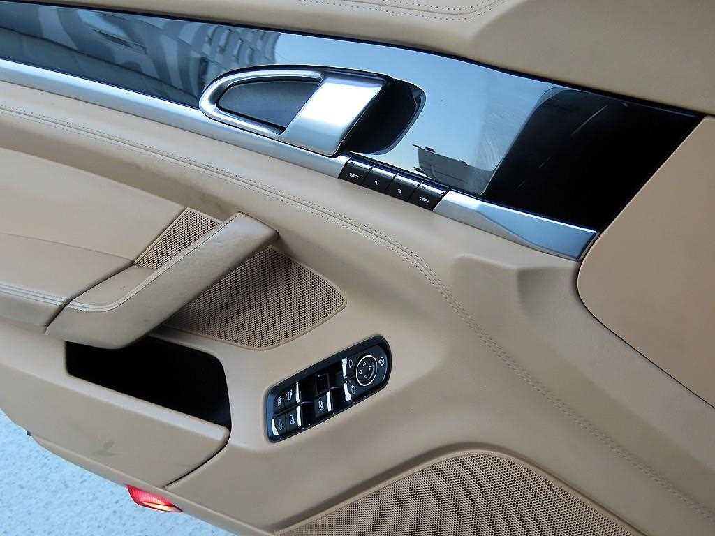 Porsche Panamera — photo 10