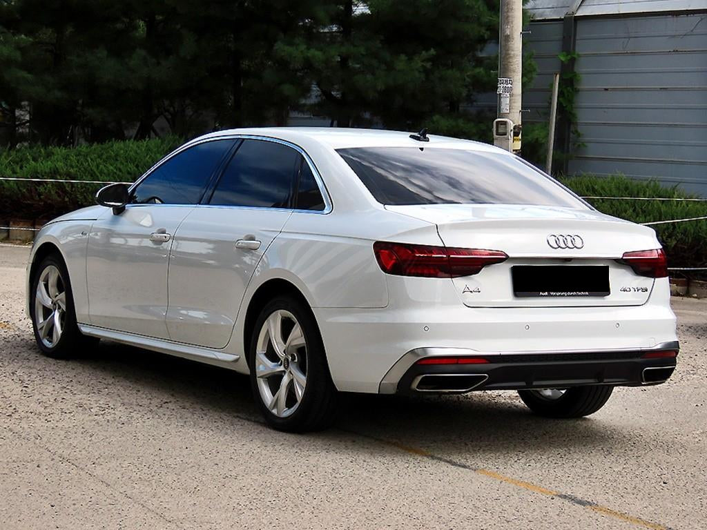 Audi A4 — photo 03