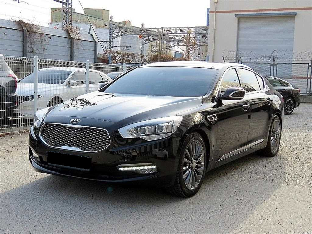 Kia K9 — photo 02