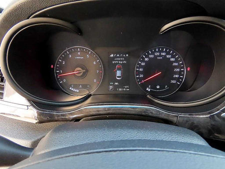 Kia K9 — photo 09