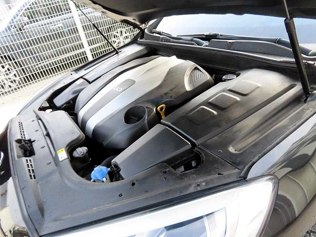 Kia K9 — photo 19