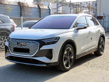 Audi Q4 e-tron — photo 02