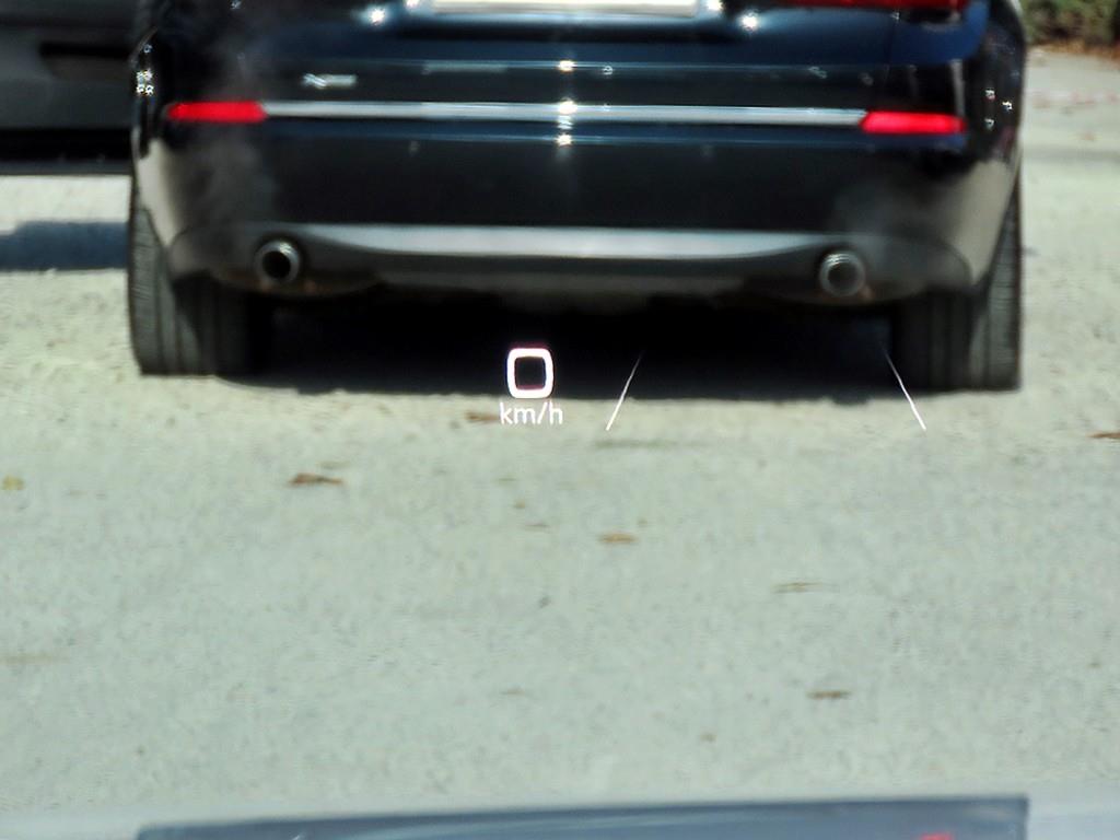 Audi Q4 e-tron — photo 10