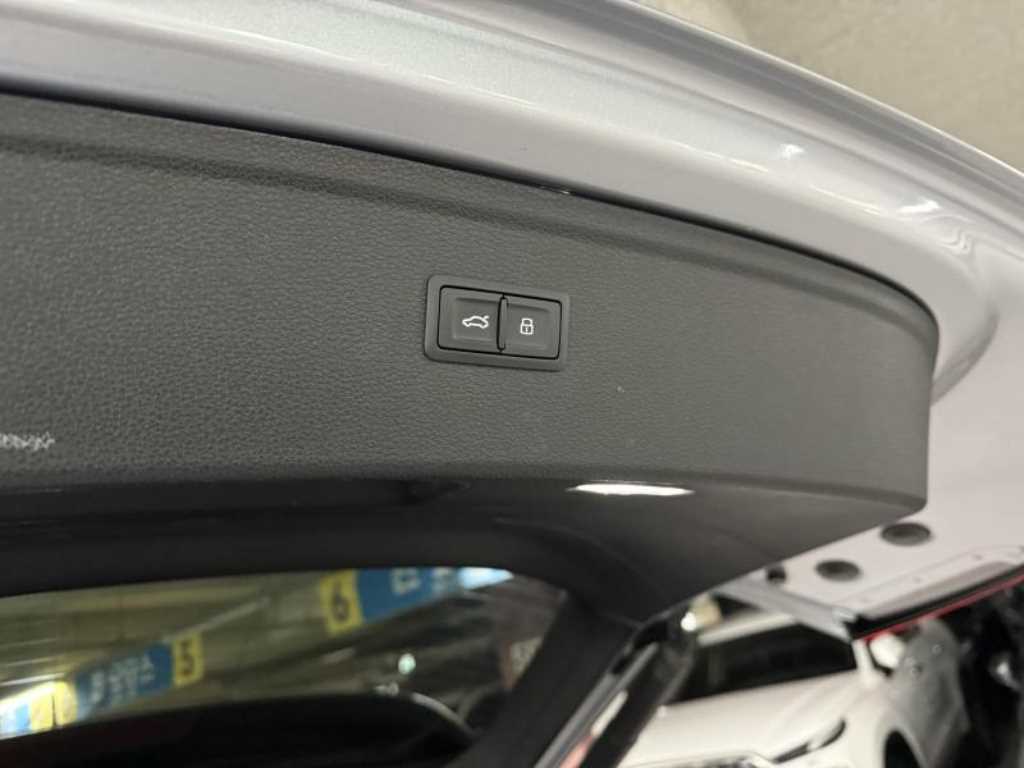 Audi Q5 — photo 06