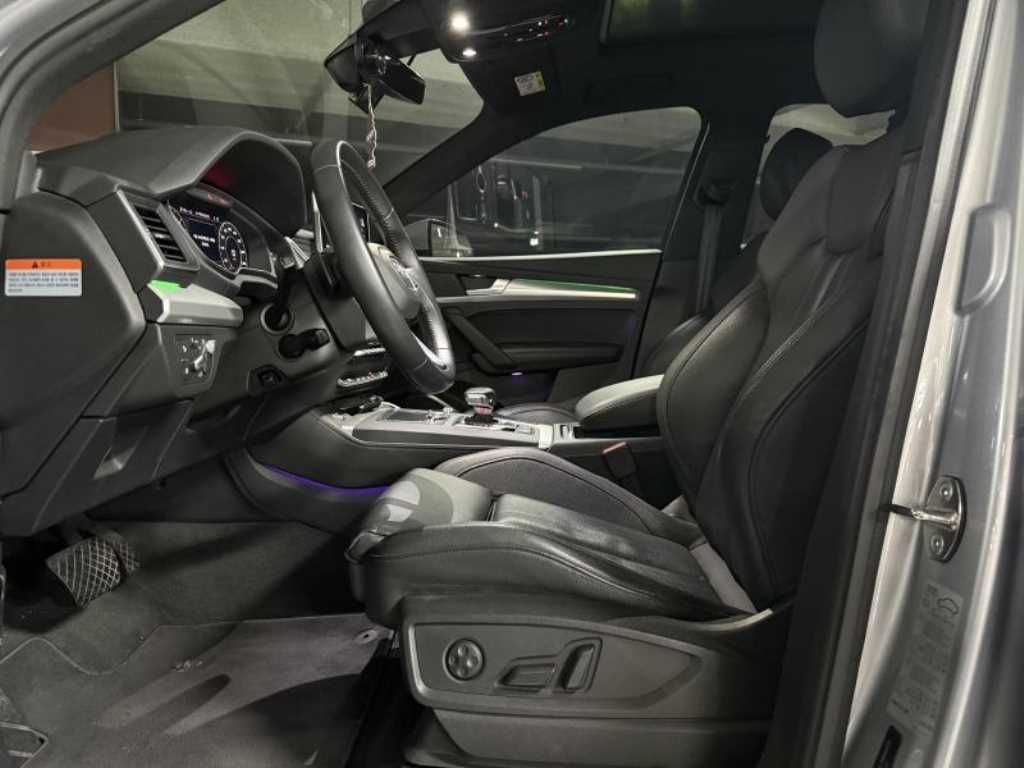 Audi Q5 — photo 15