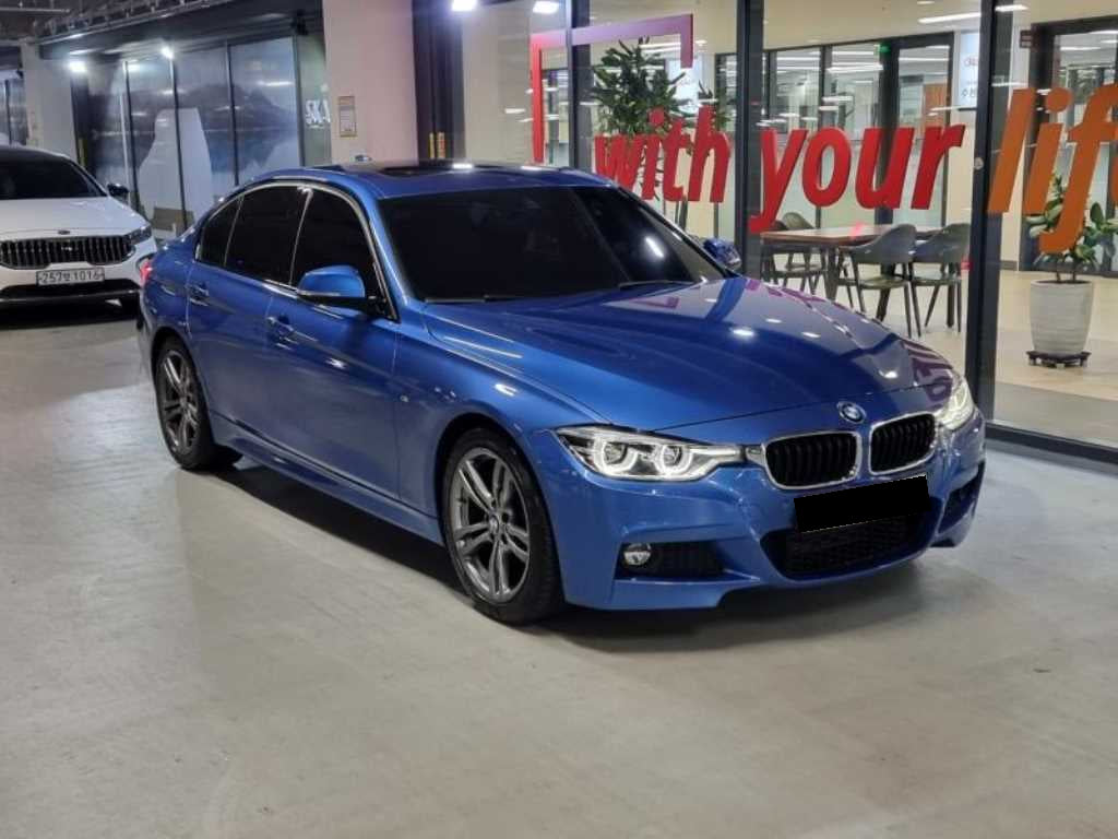 BMW 3-Series — photo 02