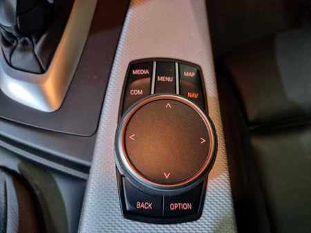 BMW 3-Series — photo 13