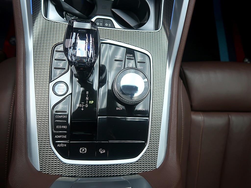 BMW X6 — photo 10