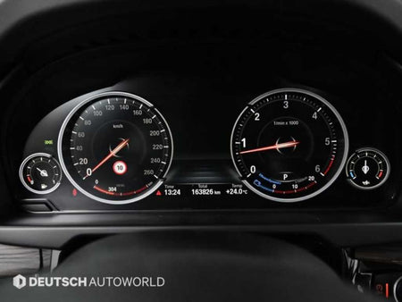 BMW X5 — photo 08
