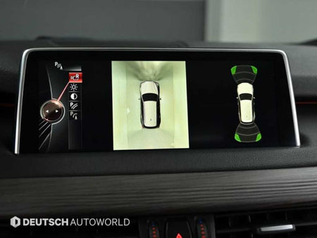 BMW X5 — photo 10