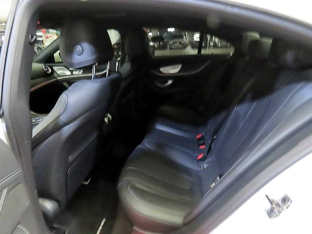 Mercedes-Benz CLS-Class — photo 07