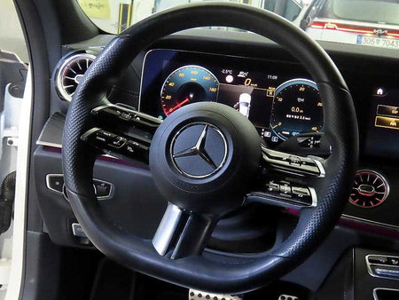 Mercedes-Benz CLS-Class — photo 08