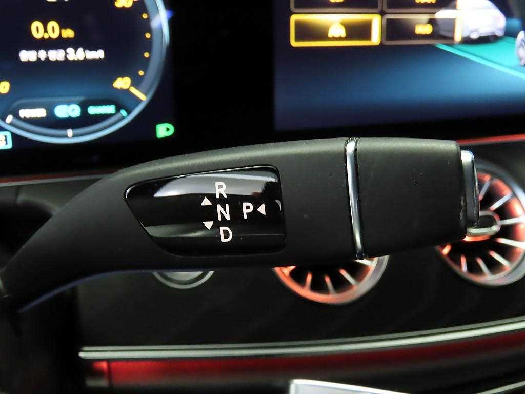 Mercedes-Benz CLS-Class — photo 12