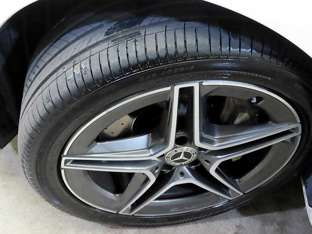 Mercedes-Benz CLS-Class — photo 20
