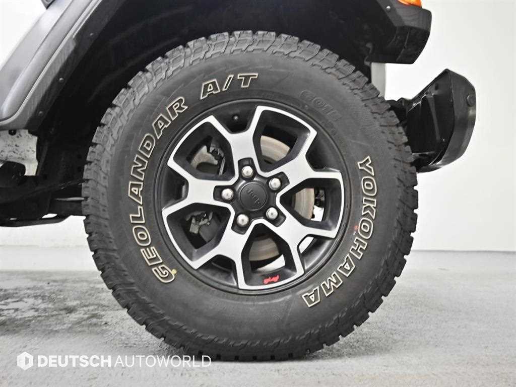Jeep Wrangler — photo 05