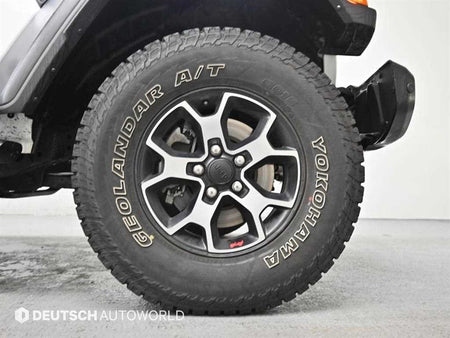 Jeep Wrangler — photo 05