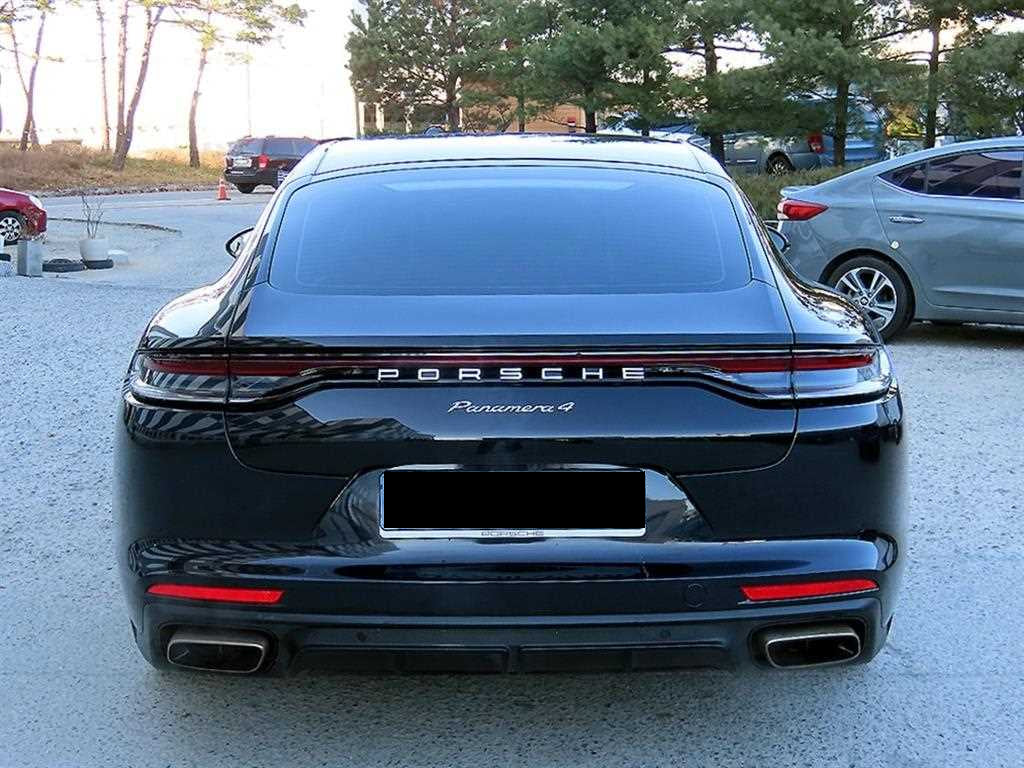 Porsche Panamera — photo 04